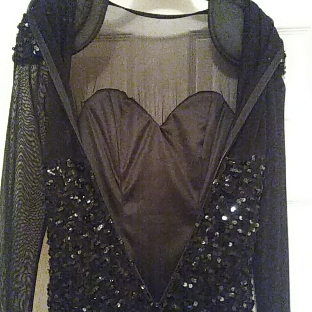 Dress - Picture 5 of 6